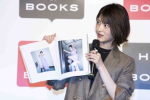 若月佑美2nd写真集「アンド チョコレート」発売記念イベント