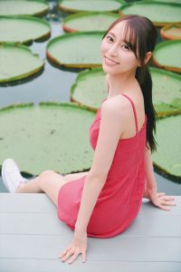 乃木坂46・弓木奈於1st写真集