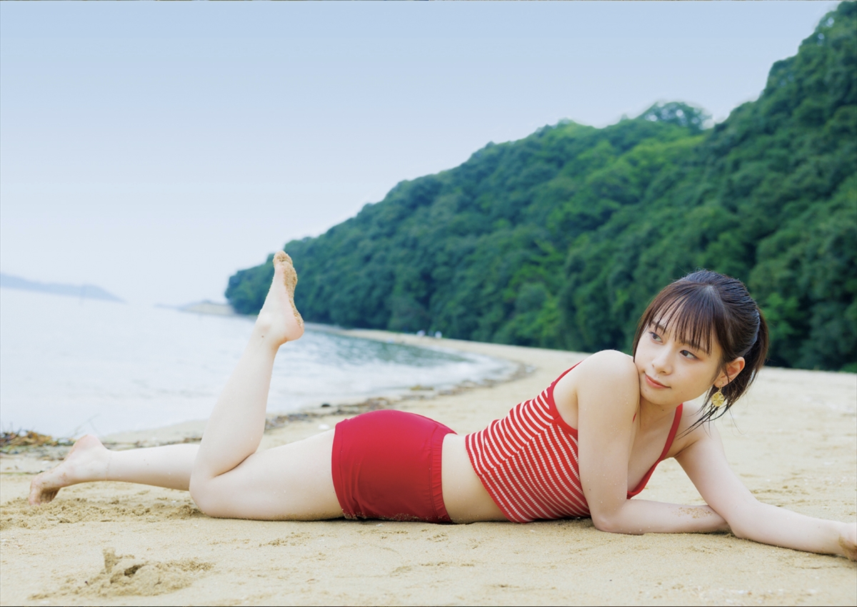 前田佳織里写真集「恋のかおり」©秋田書店2024 撮影 近藤宏一