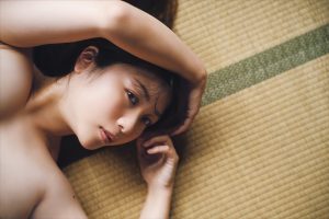 「西田麻衣写真集 Re:Mai」撮影／鈴木ゴータ